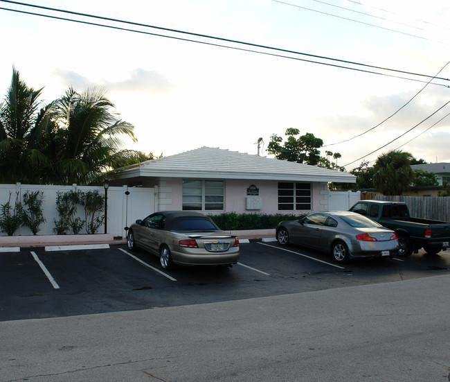 North Victoria Park Road Apartments in Fort Lauderdale, FL - Building Photo - Other