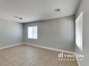 4134 Blue Manor Ln in North Las Vegas, NV - Building Photo - Building Photo