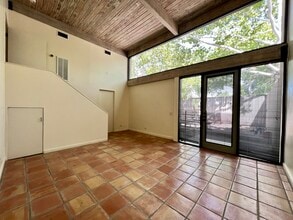 The Exchange in Alamo Heights, TX - Building Photo - Building Photo