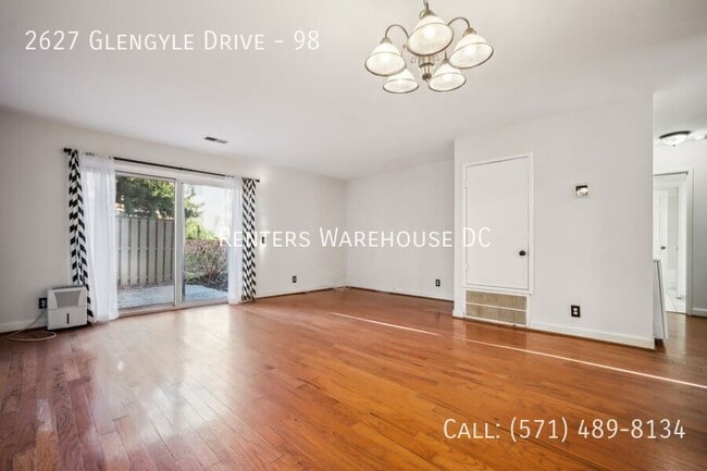 property at 2627 Glengyle Dr