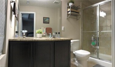 6126 N Pointe Dr in Pepper Pike, OH - Building Photo - Building Photo