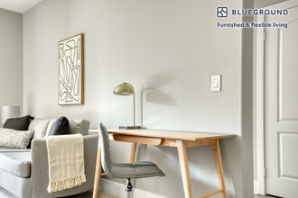 5535 Westlawn Ave-Unit -FL2-ID646 in Los Angeles, CA - Building Photo - Building Photo