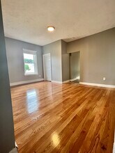 463 Dudley St, Unit 2 in Boston, MA - Foto de edificio - Building Photo