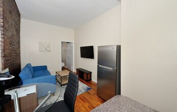 348 E 34th St, Unit SI ID1323982P in New York, NY - Foto de edificio - Building Photo