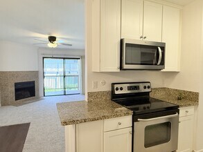 9959 Azuaga St in San Diego, CA - Building Photo - Building Photo