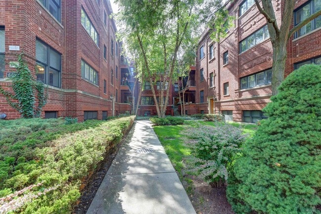 property at 6620 N Ashland Ave