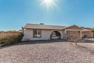 2255 W Osage Ave in Mesa, AZ - Building Photo - Building Photo