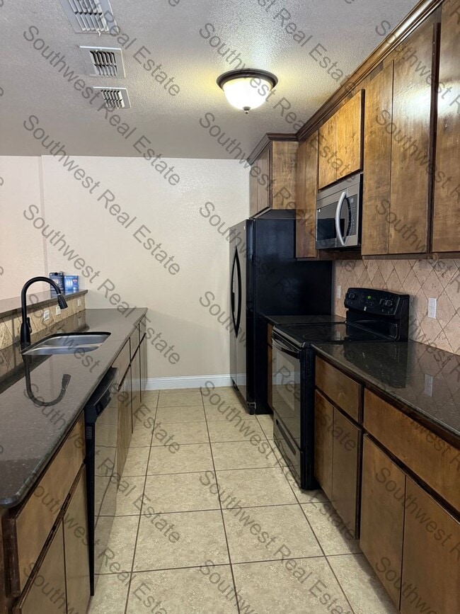 301 Starlite Dr in Clovis, NM - Building Photo - Building Photo