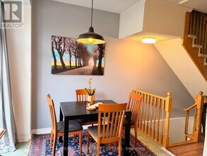 10-10 Post Oak Dr in Richmond Hill, ON - Building Photo - Building Photo