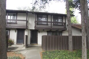 462 Rego Common in Fremont, CA - Building Photo