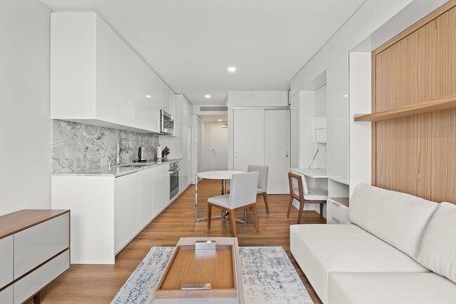 property at 987 Queen St