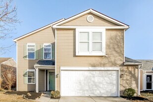 8346 S Firefly Dr in Pendleton, IN - Building Photo