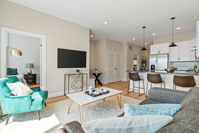 property at 1646 W Belmont Ave