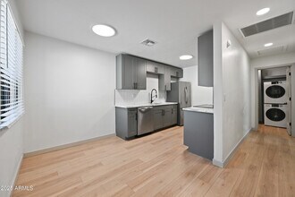 4103 E Moreland St in Phoenix, AZ - Building Photo - Building Photo