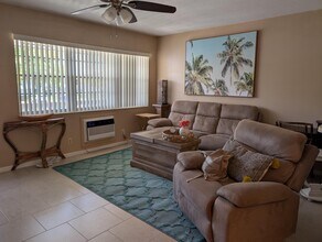 190 Easthampton H in West Palm Beach, FL - Building Photo - Building Photo