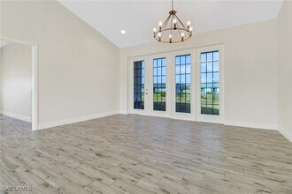 1704 NW 11th Pl in Cape Coral, FL - Foto de edificio - Building Photo