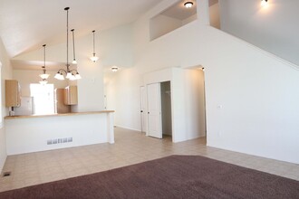 2257 Bar Harbor Dr in Fort Collins, CO - Building Photo - Building Photo