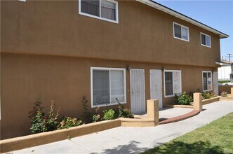 570 Penrose Dr in Corona, CA - Building Photo - Building Photo