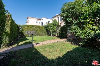 1428 S Sherbourne Dr in Los Angeles, CA - Building Photo - Building Photo