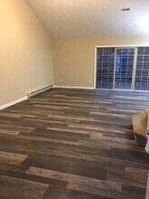 110 Falling Water Cir in Munroe Falls, OH - Building Photo - Building Photo