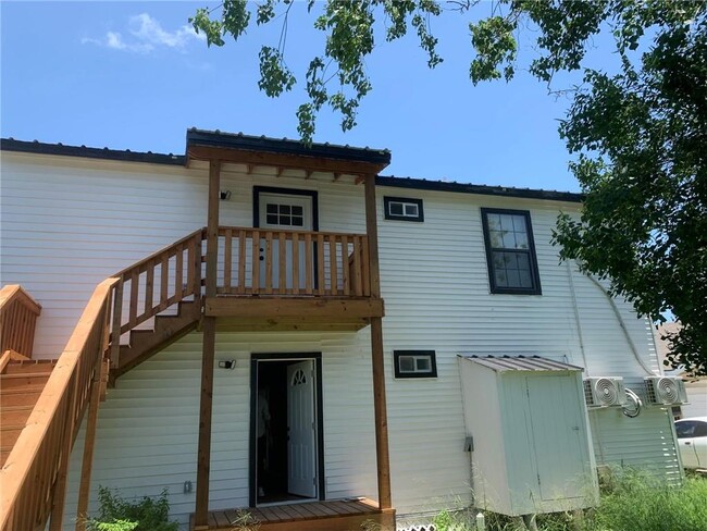 2833 Lawnview St in Corpus Christi, TX - Building Photo - Building Photo