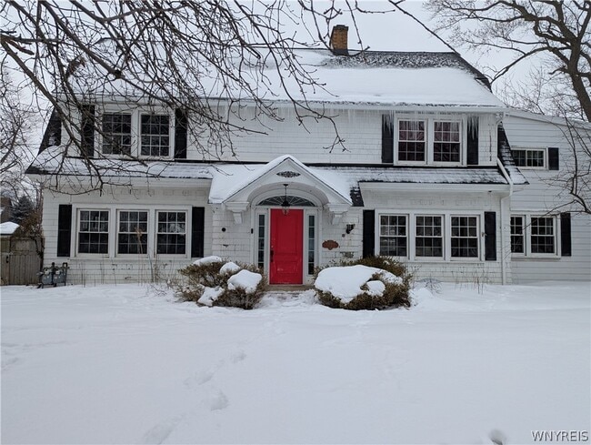 property at 5722 Buffalo Ave