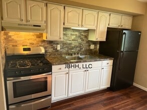 3207 N Peoria Ave, Unit 1 in Peoria, IL - Foto de edificio - Building Photo