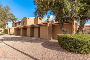 3511 E Baseline Rd in Phoenix, AZ - Building Photo