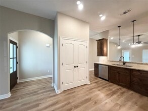 229 Shannon St in Angleton, TX - Building Photo - Building Photo