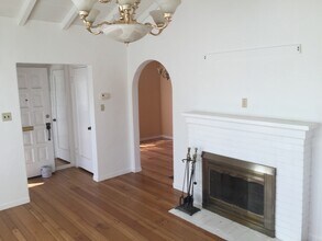 4438 Steele St in Oakland, CA - Building Photo - Building Photo