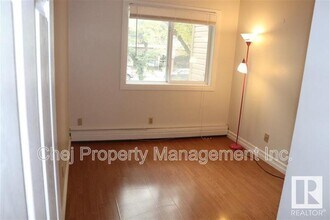 8149-8111 111 St NW in Edmonton, AB - Building Photo - Building Photo