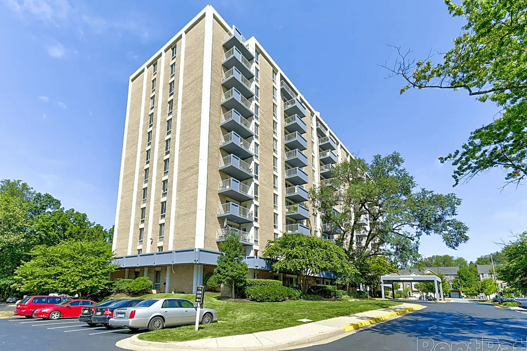 Waterford Tower in Silver Spring, MD - Building Photo