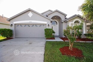 11235 Crystal Glen Blvd in Orlando, FL - Building Photo