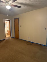 11.5 Berry Rd in Fredonia, NY - Foto de edificio - Building Photo