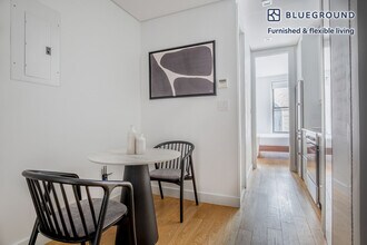 250 Mulberry St in New York, NY - Building Photo - Building Photo