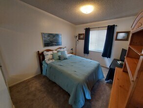 1058 Fontmore Rd in Colorado Springs, CO - Building Photo - Building Photo