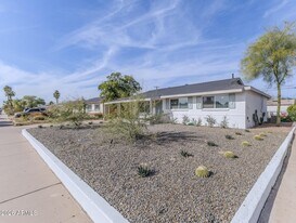 424 E Fillmore St in Tempe, AZ - Building Photo