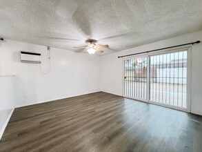 9228 Oleander Ave in Fontana, CA - Building Photo - Building Photo