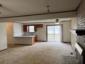 2406 W 3rd Pl in Russellville, AR - Building Photo - Building Photo