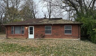 3309 Kenesaw Dr in Lexington, KY - Building Photo