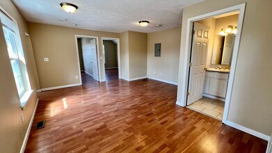 520 Henry Ave SE in Grand Rapids, MI - Building Photo - Building Photo