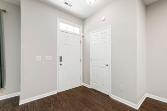 330 Gilman Ln in Raleigh, NC - Building Photo - Building Photo