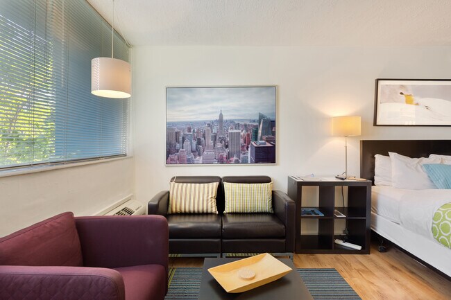 Furnished Studio Apts. (NTLY/WKLY/MTHLY) in Atlanta, GA - Building Photo - Building Photo