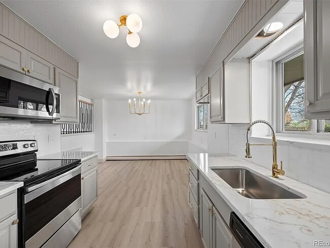 1000 Zang St, Unit 1000 Zang in Golden, CO - Building Photo - Building Photo