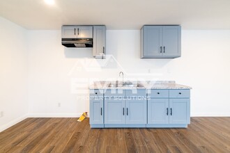 6160 Otis Ave in Huntington Park, CA - Building Photo - Building Photo
