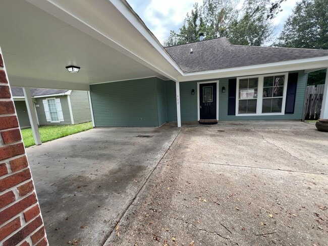property at 522 Fawn Lake Dr