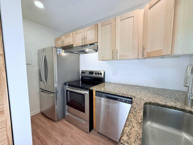 603 Sea Pine Way in Greenacres, FL - Building Photo - Building Photo