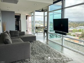 1080 Park Blvd-Unit -Unit 1710 in San Diego, CA - Building Photo - Building Photo