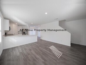 334 Paseo Xing Ln in Coolidge, AZ - Building Photo - Building Photo