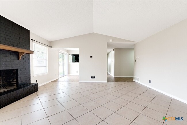 property at 1701 Kingman Rd